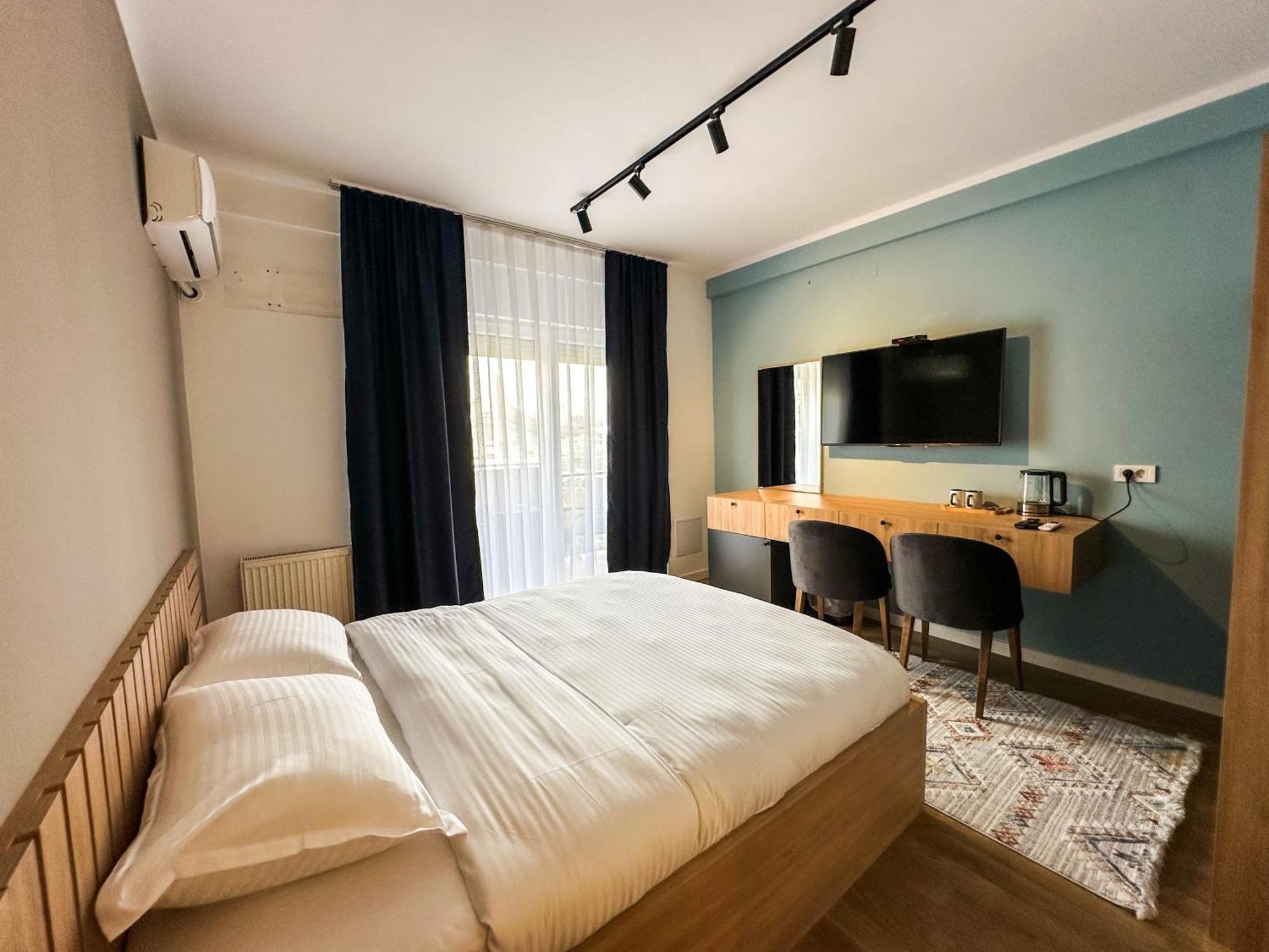Grand Apartments Prishtina Pristina Exterior photo